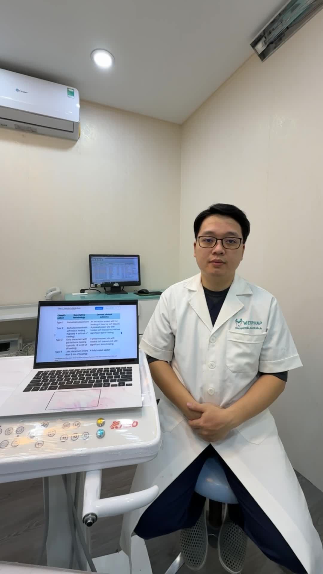 “3 thời điểm nào là thời điểm thích hợp để cấy ghép Implant sau nhổ răng” - chia sẻ kiến thức từ bác sỹ Trần Minh Hiệp