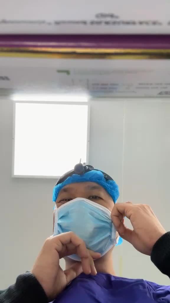 Ngực đã có, nhưng vẫn có nhu cầu to hơn!
