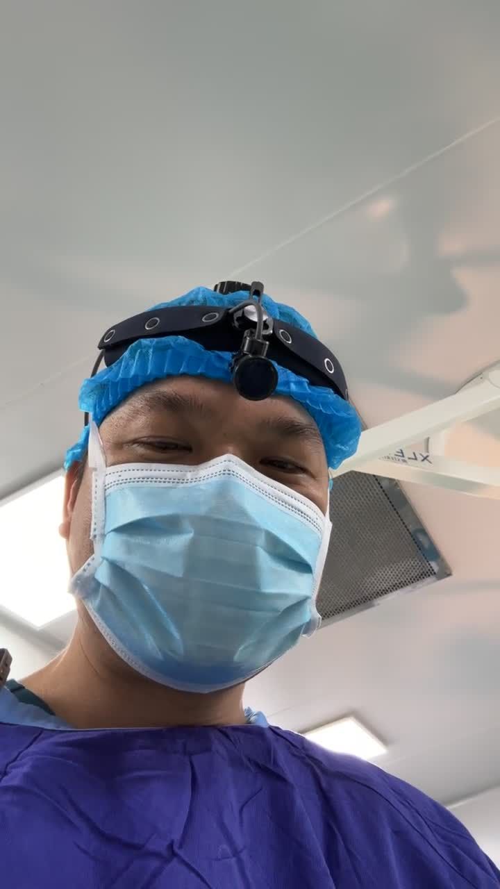 Túi ngực 16 năm sẽ như thế nào!