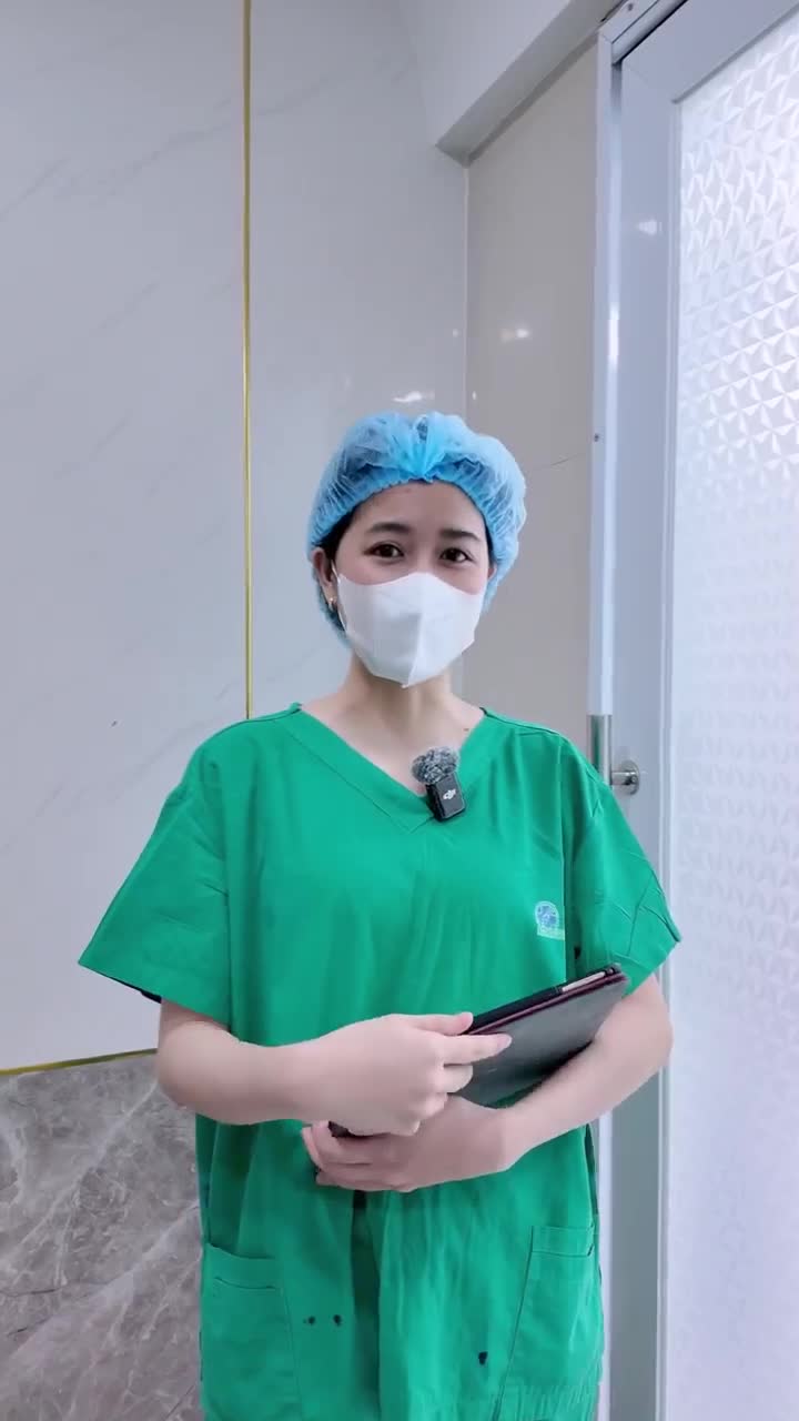 Chị em đi làm đẹp theo hệ tâm linh chắc chắn sẽ hiểu giờ vào phòng phẫu thuật quan trọng như thế nào.