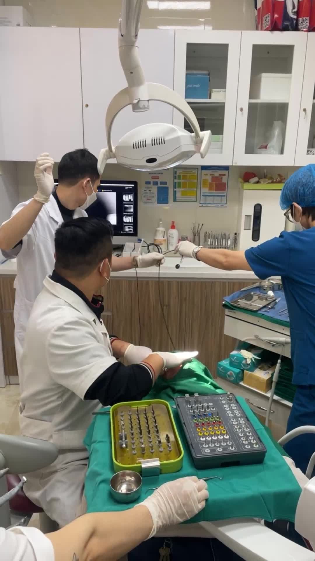 Ca cấy ghép Implant được TS.BS TRỊNH ĐỨC MẬU thực hiện vào đầu tuần tháng mới