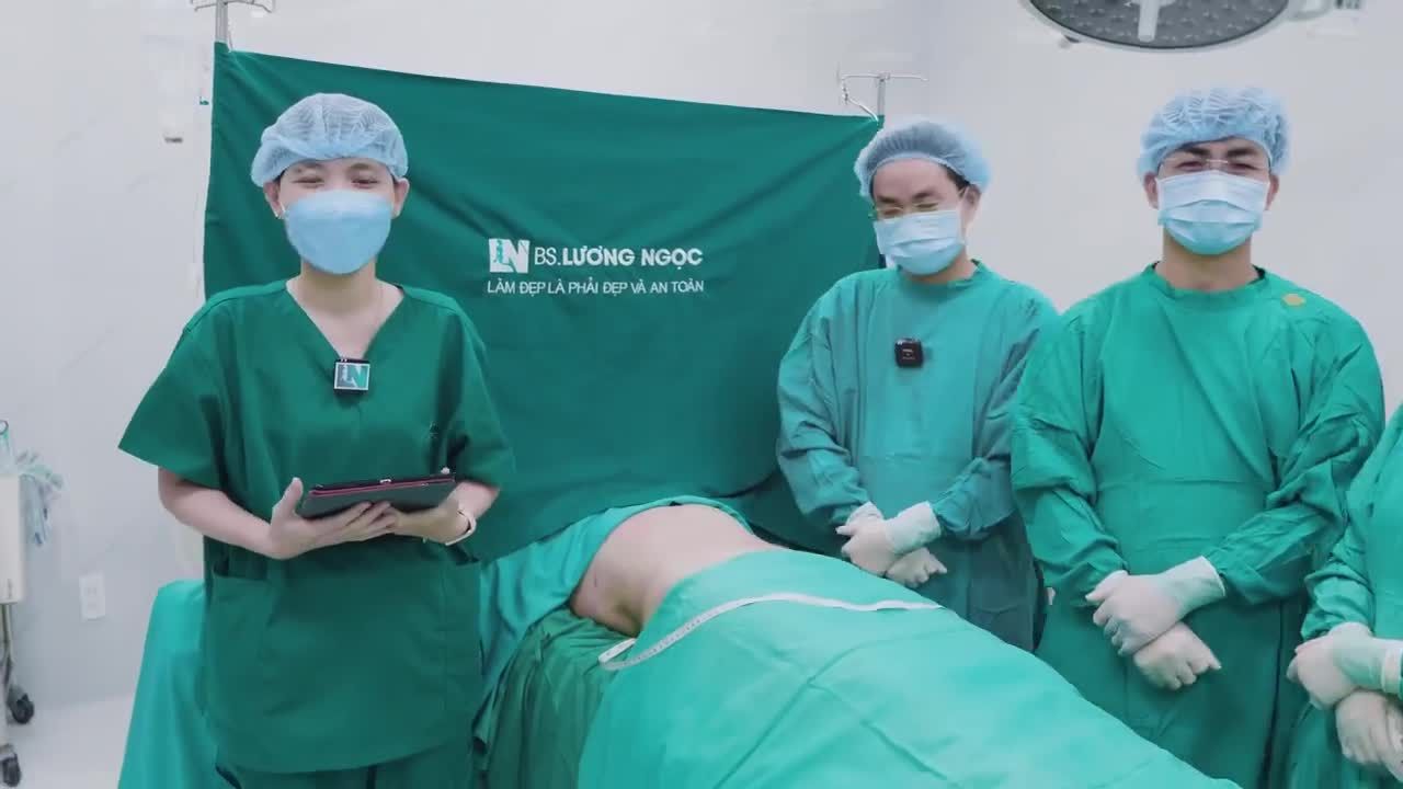 Chị H (Đến từ Bình Phước), đến tư vấn cùng hội bạn thân và đã chốt làm đẹp ngay trong ngày.