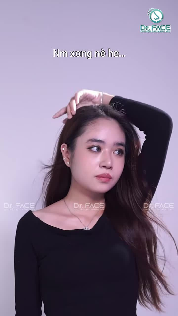 Bé Sinh Viên Và Chiếc Mũi Giúp Visual Lên Level