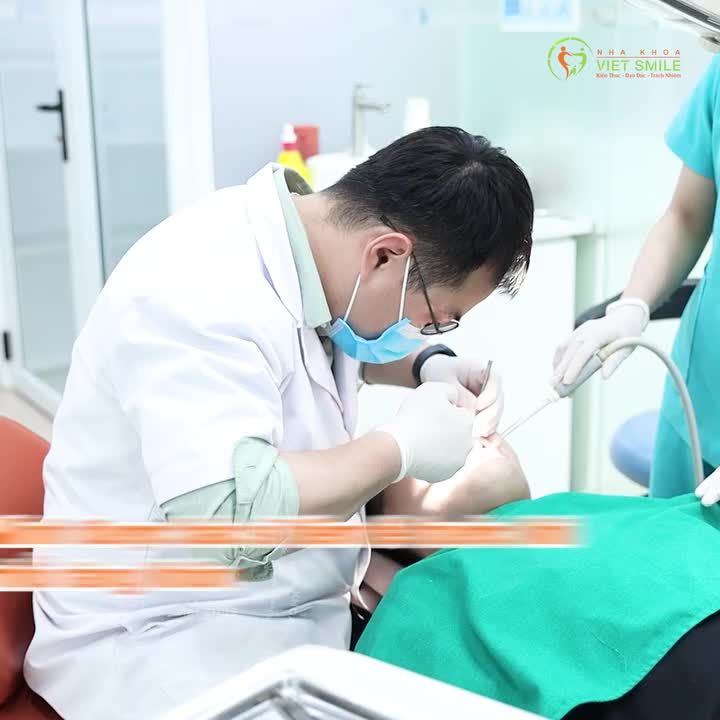 Răng khôn (răng nhưng thường được đặt với cái tên không mấy thân thương "răng ngu".