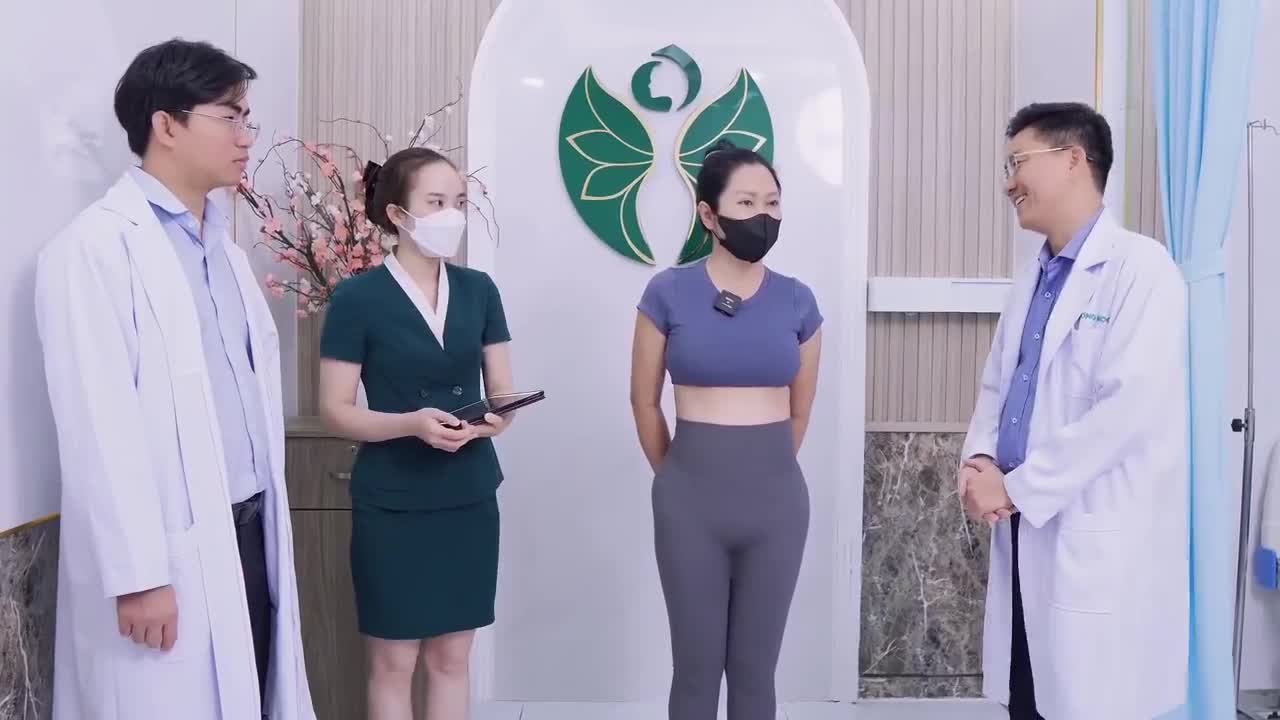 Chị khách từng hút mỡ: TAY – LƯNG – NÁCH, BỤNG, ĐÙI tại một thẩm mỹ khá có tiếng.