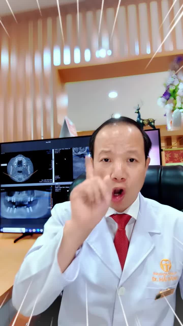 LÀM RĂNG SỨ NÊN CHỌN BÁC SĨ HAY CHỌN GIÁ