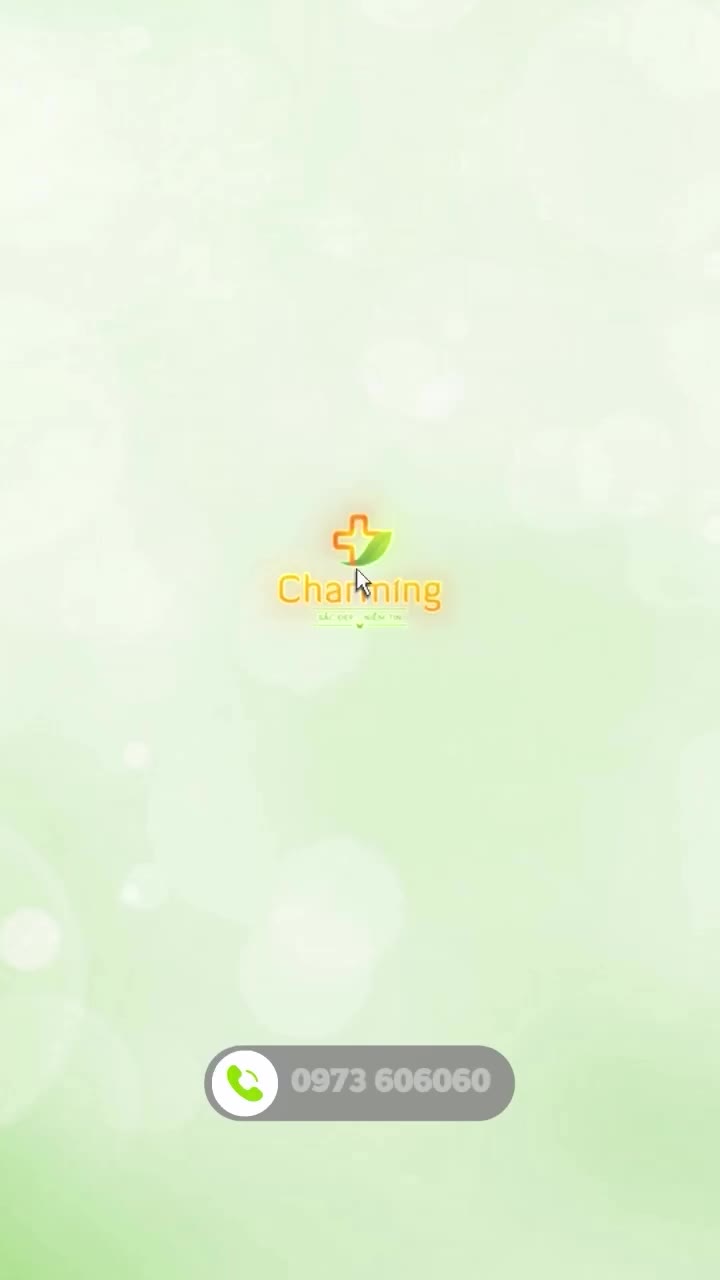 Nàng từng cắt mí ở nơi khác nhưng sau một thời gian, nếp mí không đều và hơi lỏng khiến đôi mắt kém sắc.