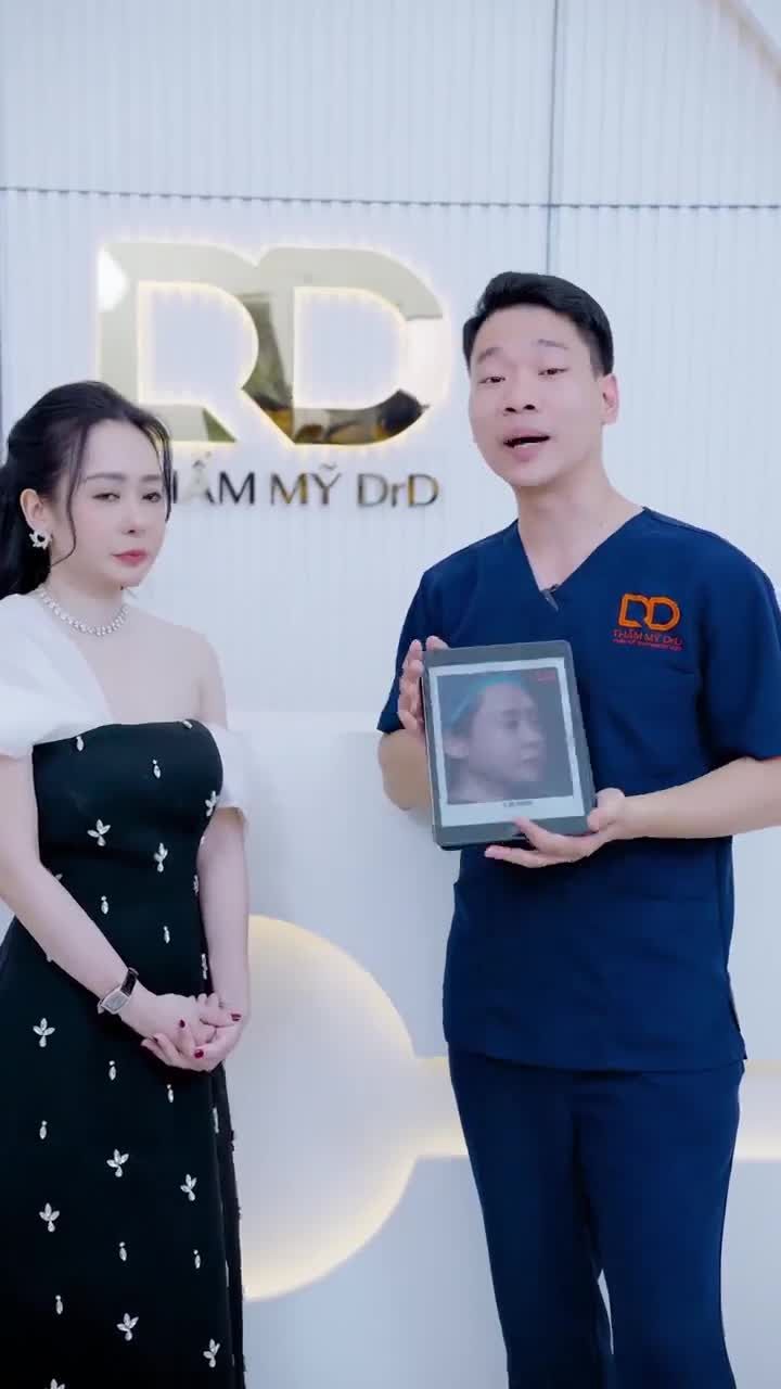 KHÁCH HÀNG CẮT MÍ GHÉP MỠ NGỌC TRAI TẠI DRD