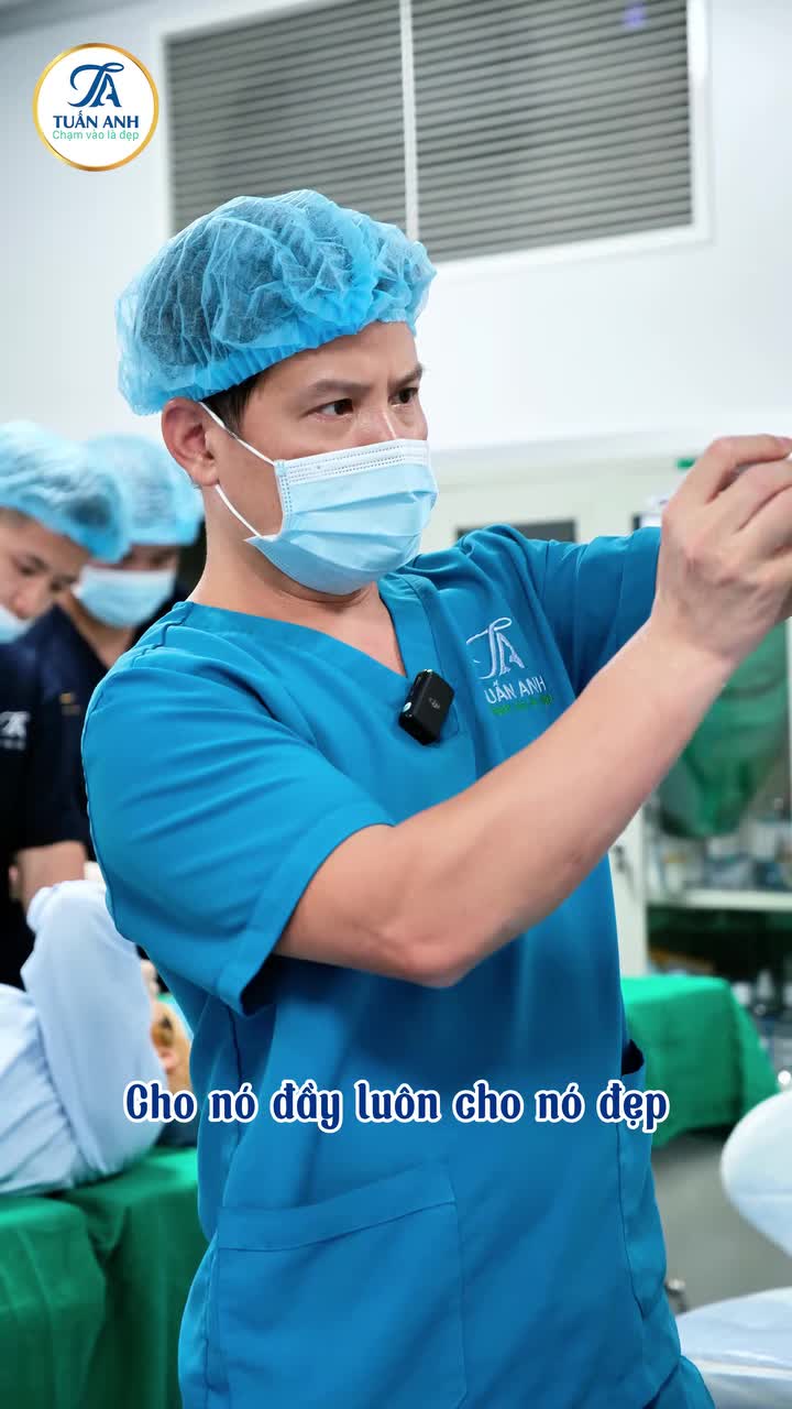 CẮT MÍ CHO KHÁCH HÀNG U60 XINH ĐẸP