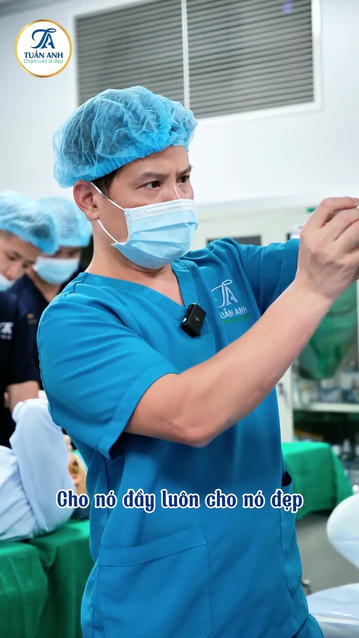 CẮT MÍ CHO KHÁCH HÀNG U60 XINH ĐẸP