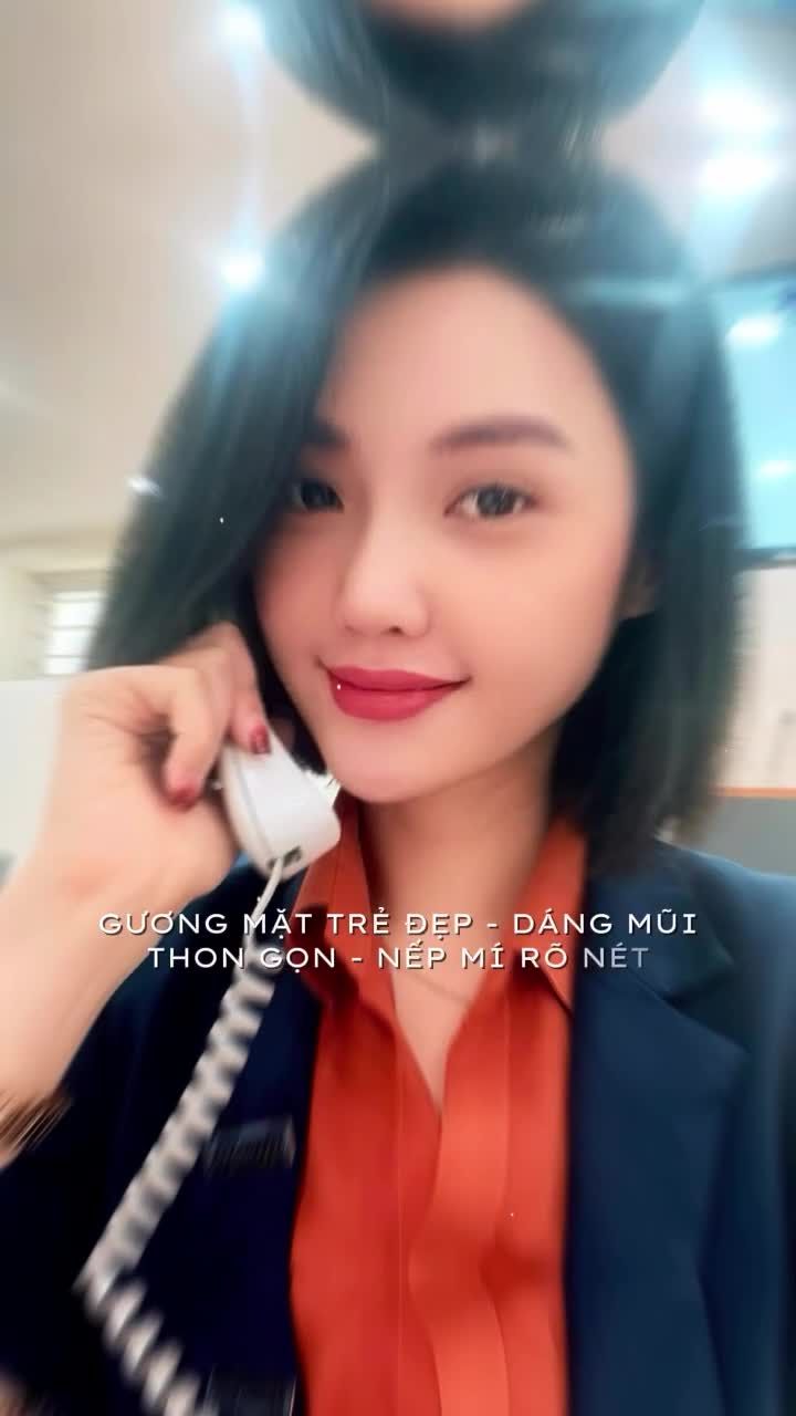 Nhẹ nhàng nhưng vẫn cuốn hút – đó là ấn tượng đầu tiên khi nhìn vào nàng khách sau khi thực hiện combo mũi lót sụn và nhấn mí tại Charming.