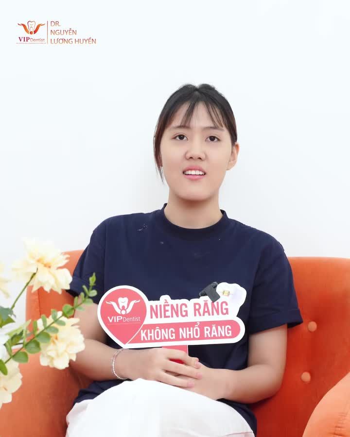 Đó là chia sẻ của bạn Minh Anh sau hành trình chỉnh nha tại VIP Dentist, hãy cùng lắng nghe thêm chia sẻ của bạn qua video dưới đây nhé.