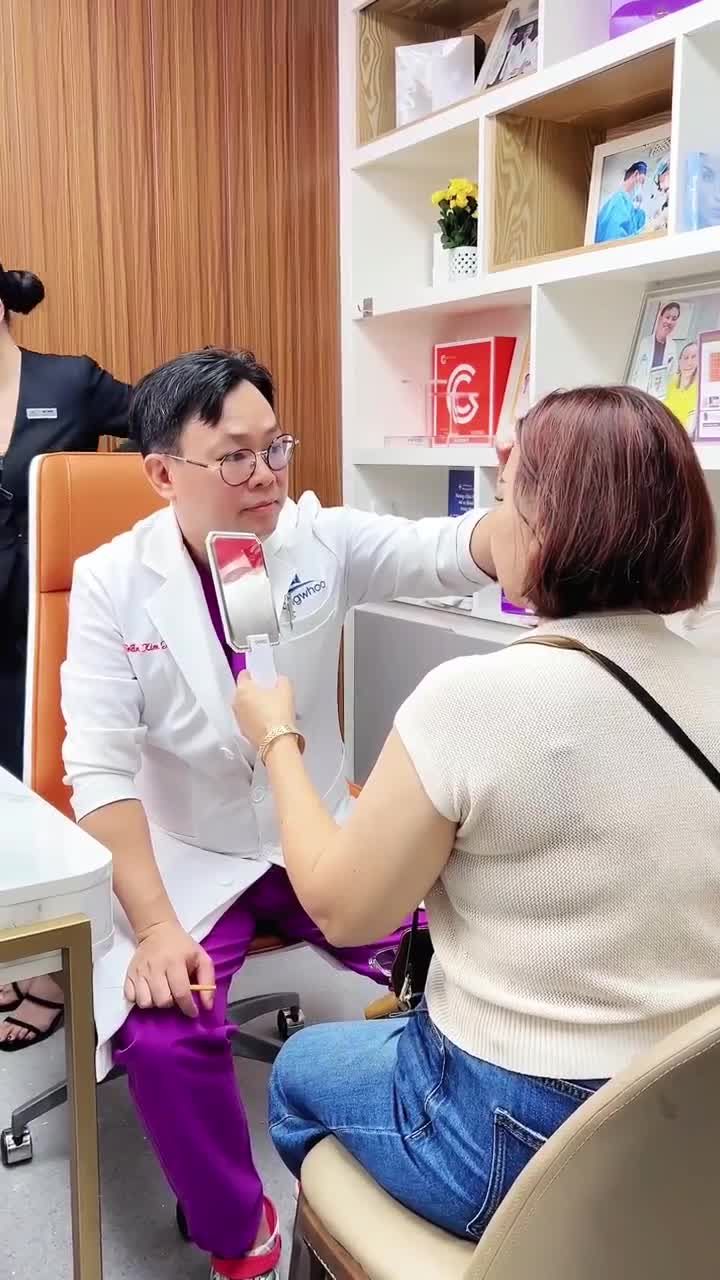 CHỊ M.L. CHIA SẺ TRẢI NGHIỆM TƯ VẤN NÂNG MŨI TẠI BỆNH VIỆN THẨM MỸ GANGWHOO – BÁC SĨ TƯ VẤN CHUYÊN SÂU, GIÚP CHỊ TỰ TIN CHỌN PHƯƠNG PHÁP NÂNG MŨI NỘI SOI!