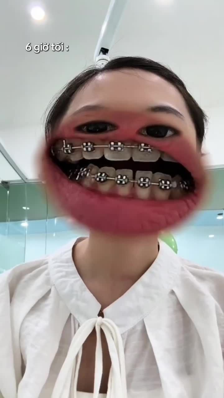 Sáng đi làm đâu biết tối được cắm 2 bé vis