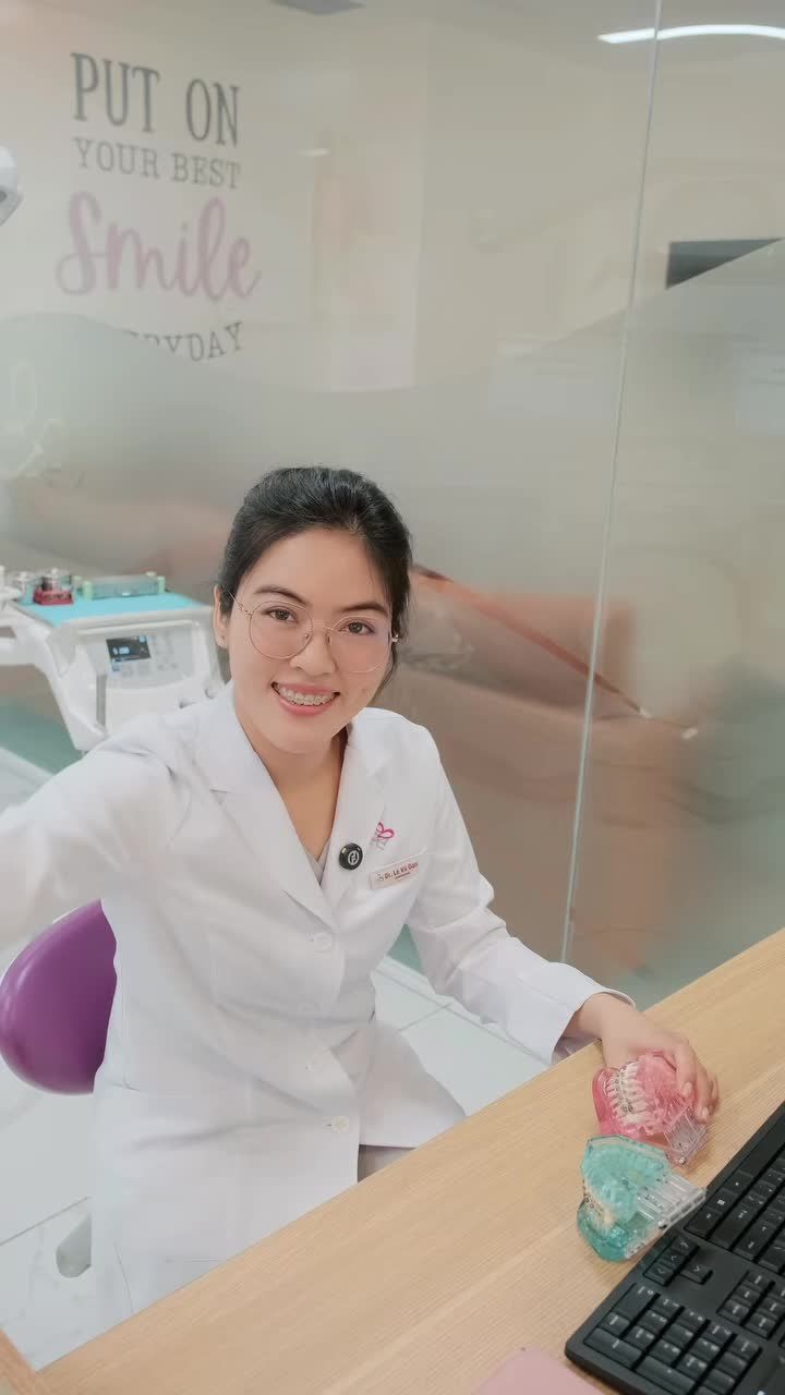 ĐÃ NIỀNG RĂNG CÀNG CẦN CHÚ Ý LÀM SẠCH RĂNG!