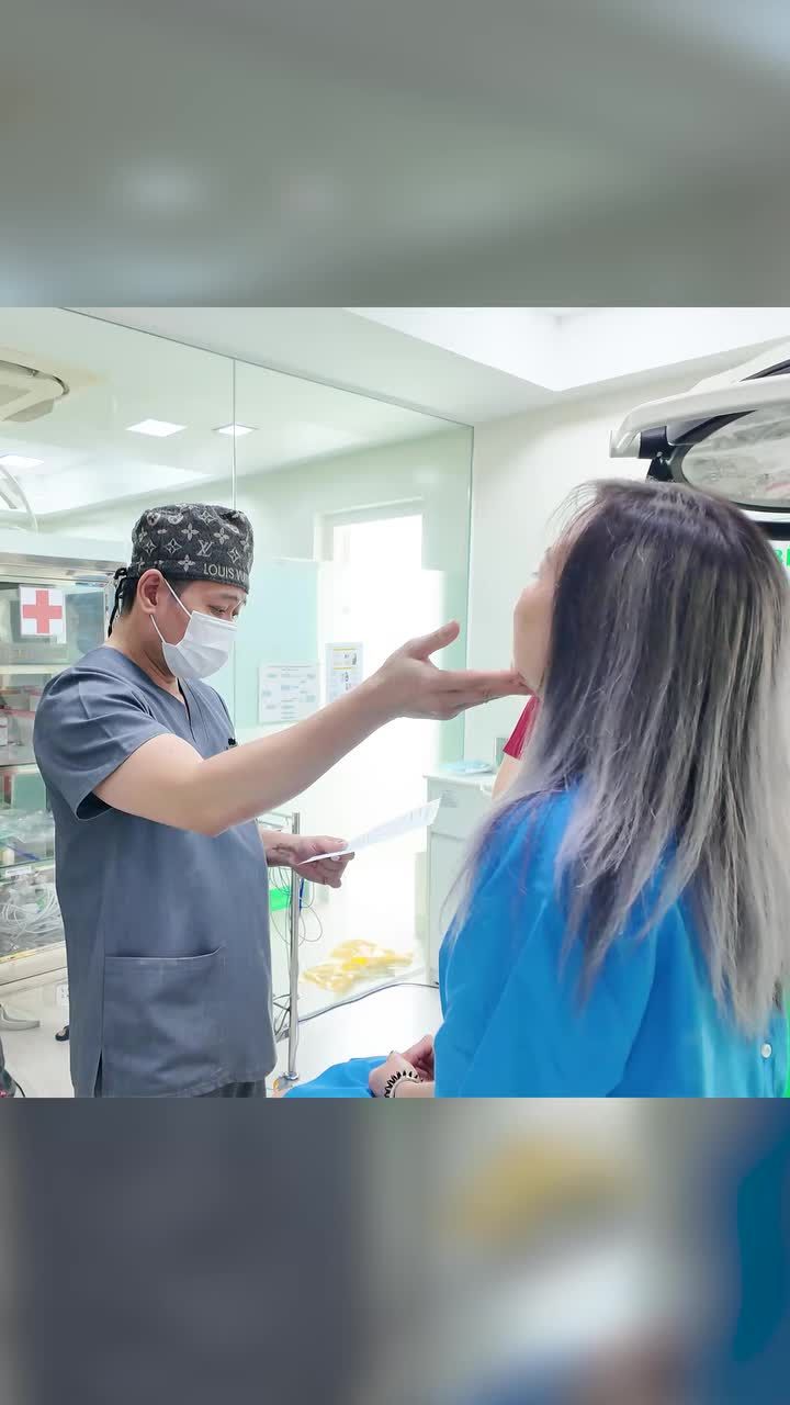 Quý cô trẻ ra chục tuổi sau thực hiện combo mũi + mắt