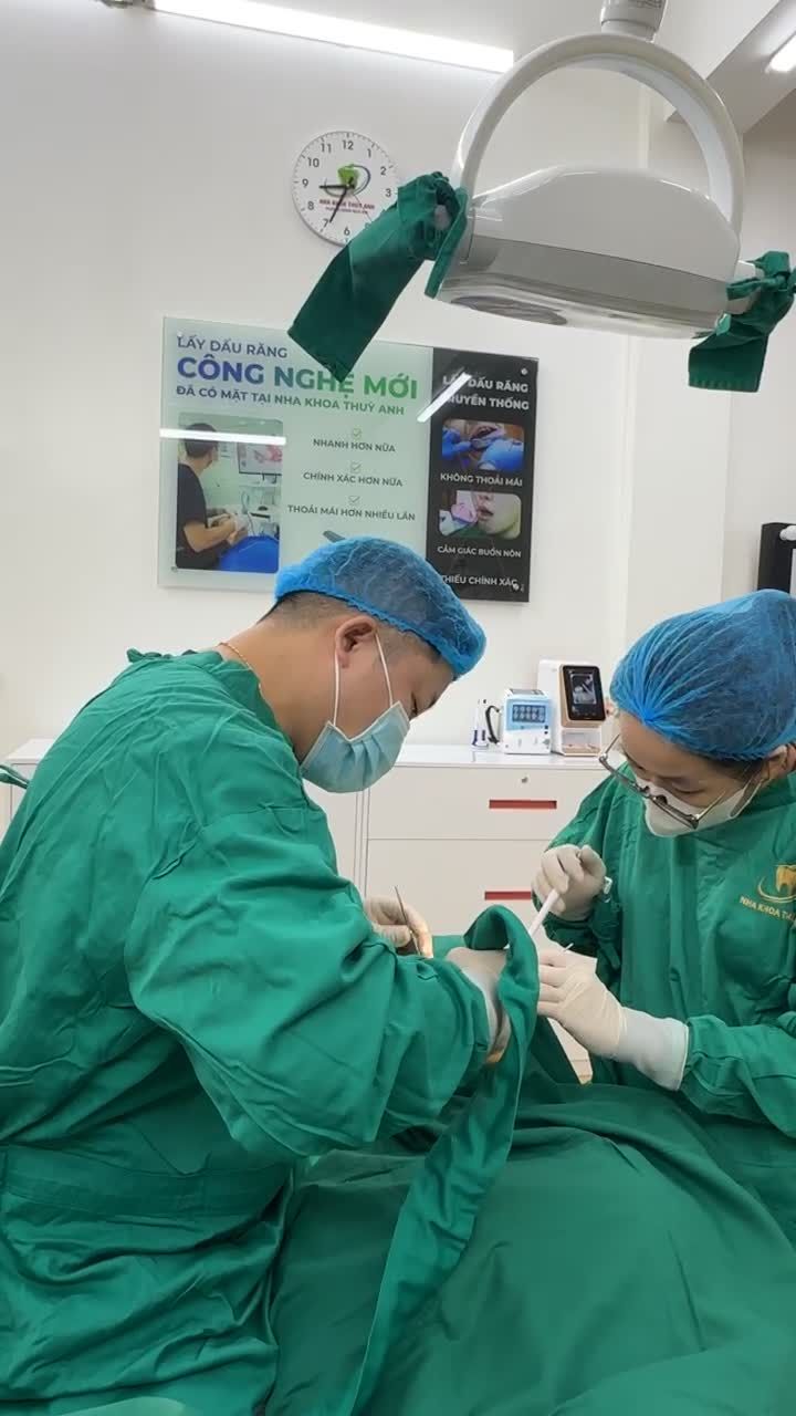 Ca cấy ghép chân răng nhân tạo Implant khôi phục lại vị trí mất răng #46 hàm dưới ăn nhai chính cho bạn khách hàng tại nha khoa Thùy Anh