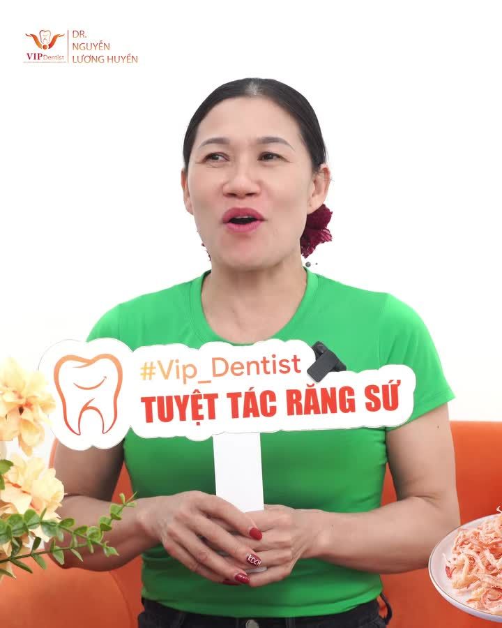 “Cô thấy bác sĩ Lương Huyền thiết kế dáng răng phù hợp, giá cả phải chăng mà chất lượng lại vượt trội. Làm xong cô không thấy đau nhức ê buốt gì, ăn nhai cũng thoải mái”