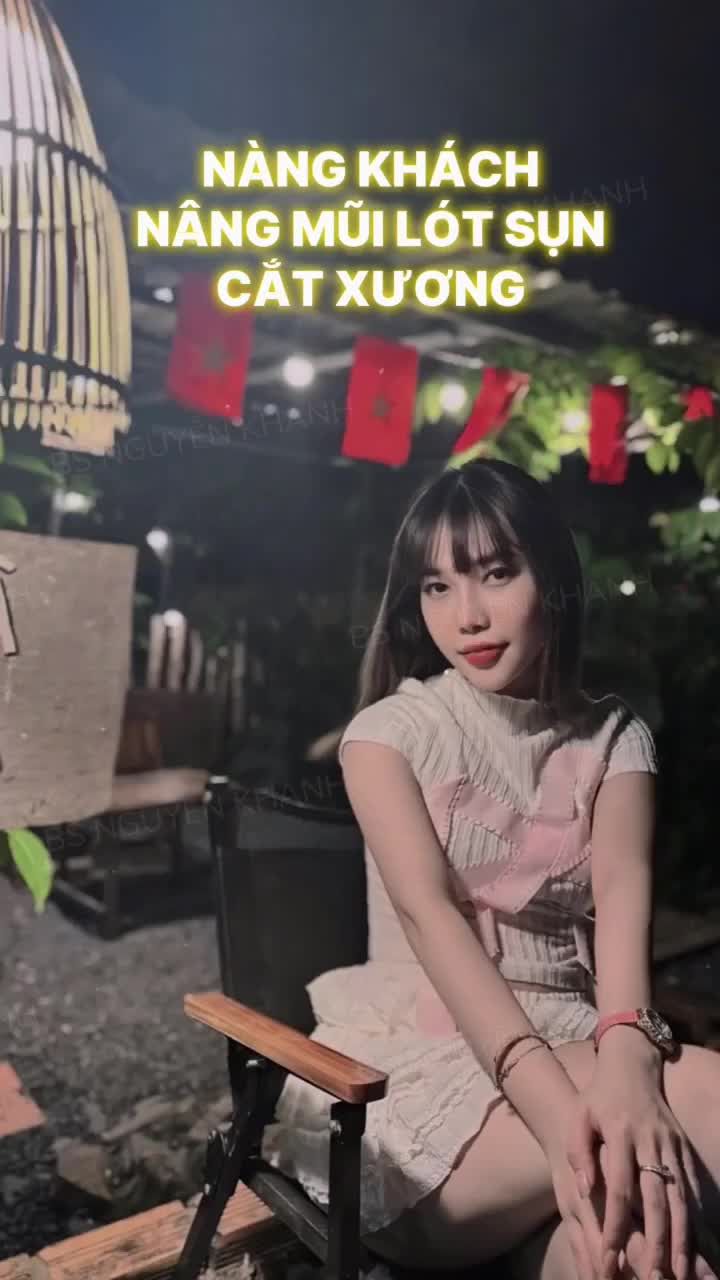 Chỉ mới sau 1 tháng, nàng đã sở hữu nét đẹp đầy cuốn hút với chiếc mũi lót sụn cao hài hòa, cánh mũi gọn gàng cân đối.