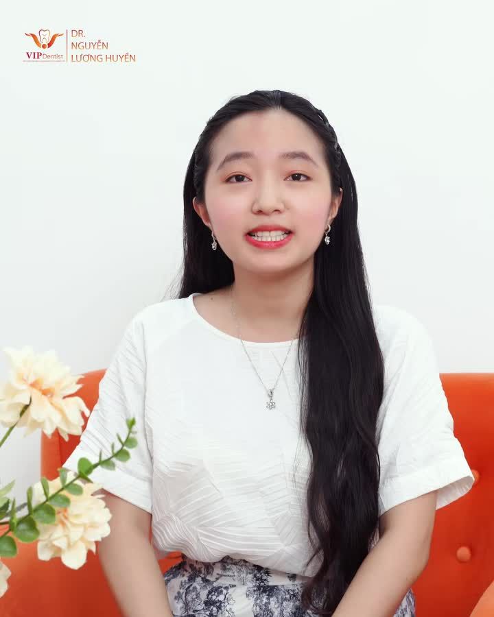 Nha khoa VIP Dentist thật sự hạnh phúc khi nhận được những lời chia sẻ đáng yêu từ bạn Tuyết Mai sau khi tháo niềng.