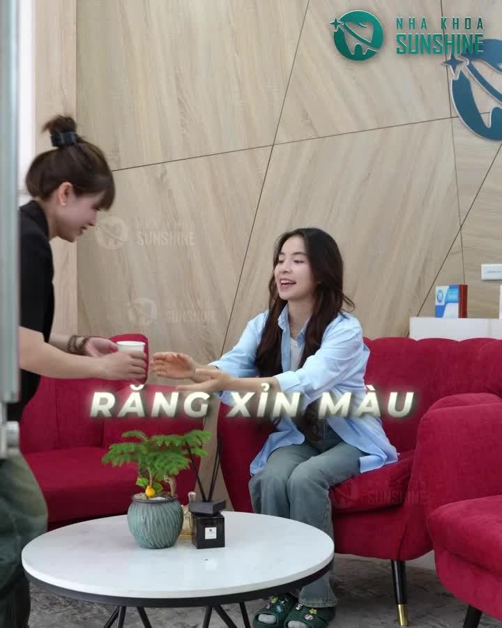 CÓ PHẢI BẠN CŨNG MUỐN SỞ HỮU NỤ CƯỜI TỰ TIN NHƯ DIỄN VIÊN TRẦN VÂN?