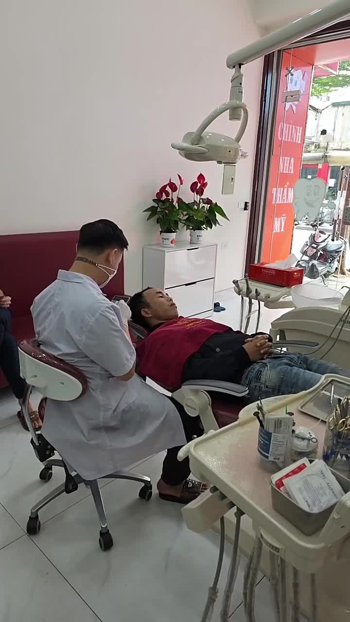 THÁO MẮC CÀI CHO NAM KHÁCH HÀNG CÓ TÌNH TRẠNG RĂNG PHỨC TẠP