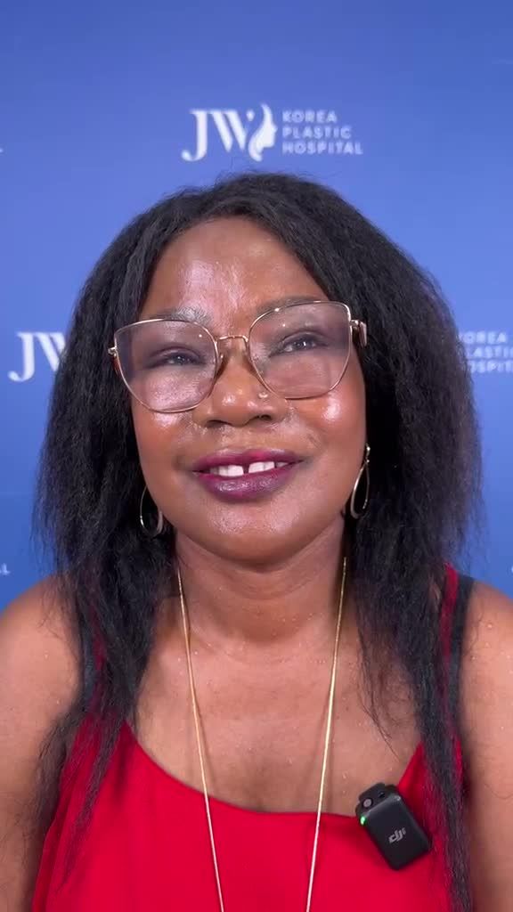 SỐC: Vượt 11000km đến Bệnh viện JW quý cô U60 Châu Phi TRẺ 20 TUỔI sau combo CĂNG DA MẶT + CỔ + TRẺ HOÁ MẮT