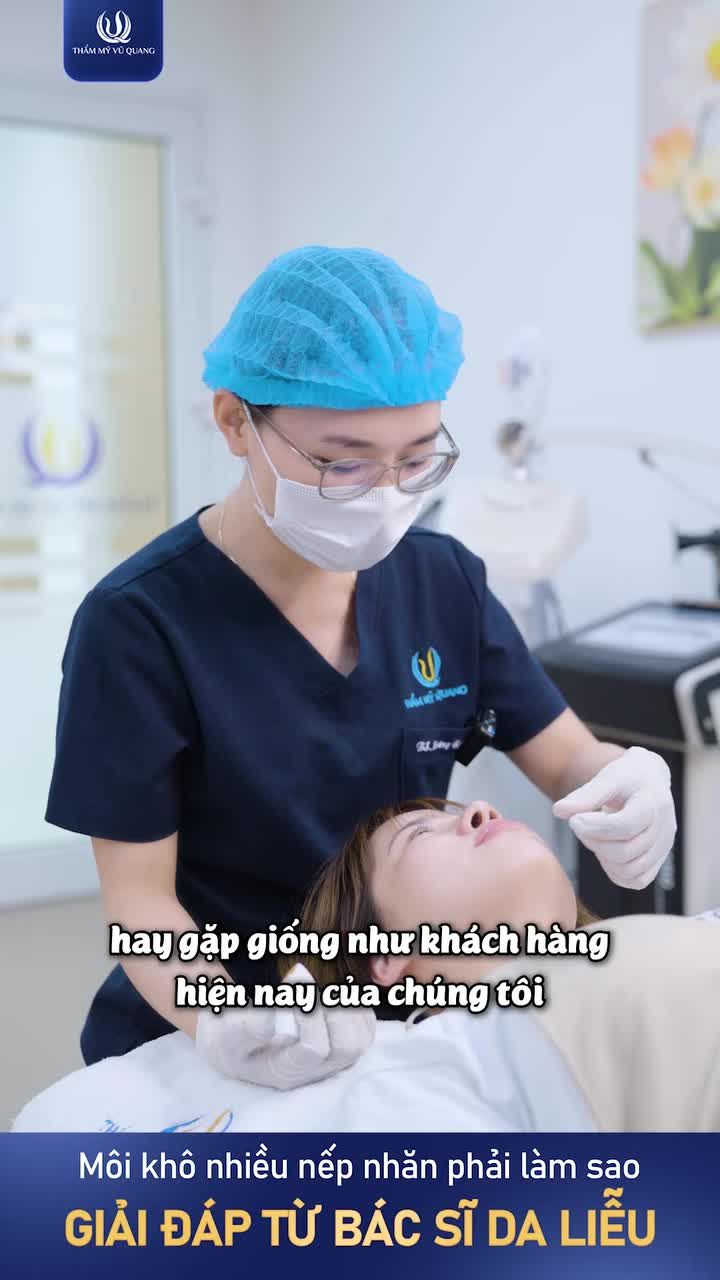 Môi khô có nhiều nếp nhăn thì phải làm sao đây?