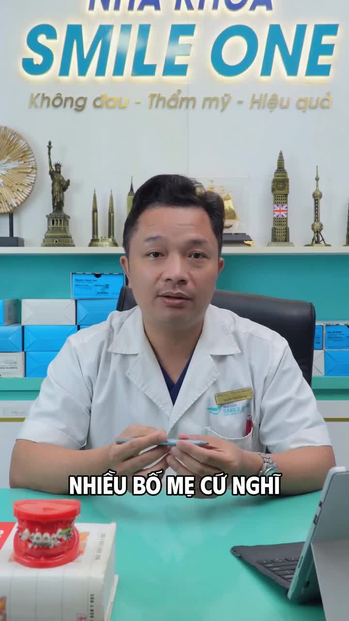 Đừng vội nhổ răng sữa cho con, kẻo hối hận không kịp! Bố mẹ hãy cùng lắng nghe Ths. BS Tuấn Dương chia sẻ lý do vì sao nhé!