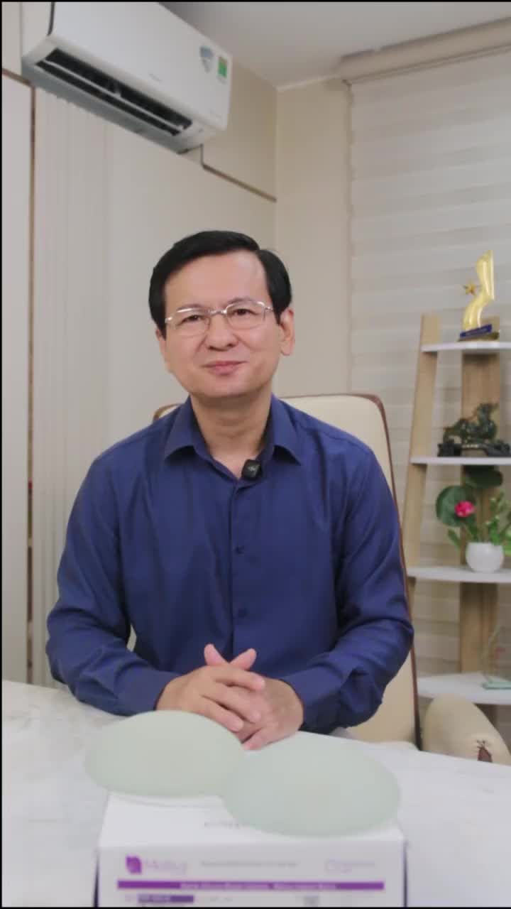Sau khi hút mỡ đùi sẽ phải nằm yên, không thể đi lại. Thực tế thì sao? Bác sĩ Long sẽ giải thích rõ hơn trong clip này. Khách hàng đang quan tâm đến dịch vụ này vào xem ngay nhé!