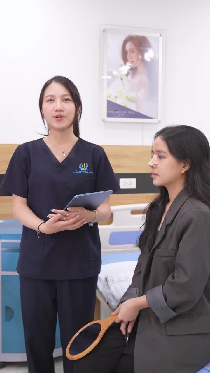 Chia sẻ của khách hàng sau 7 ngày thực hiện nâng mũi cấu trúc softline