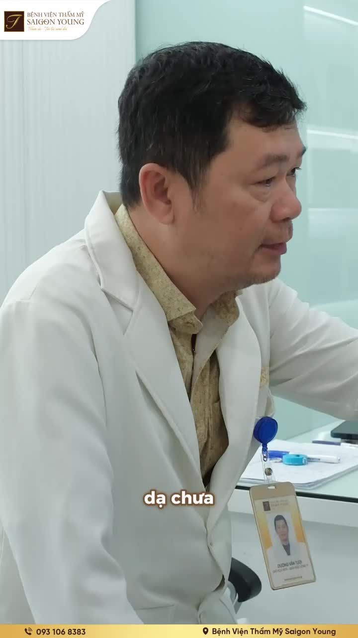 Nâng mũi bằng sóng Silicon hay Surgiform? BS Dương Văn Tươi phân tích 2 loại sóng cho khách hàng trước khi nâng mũi