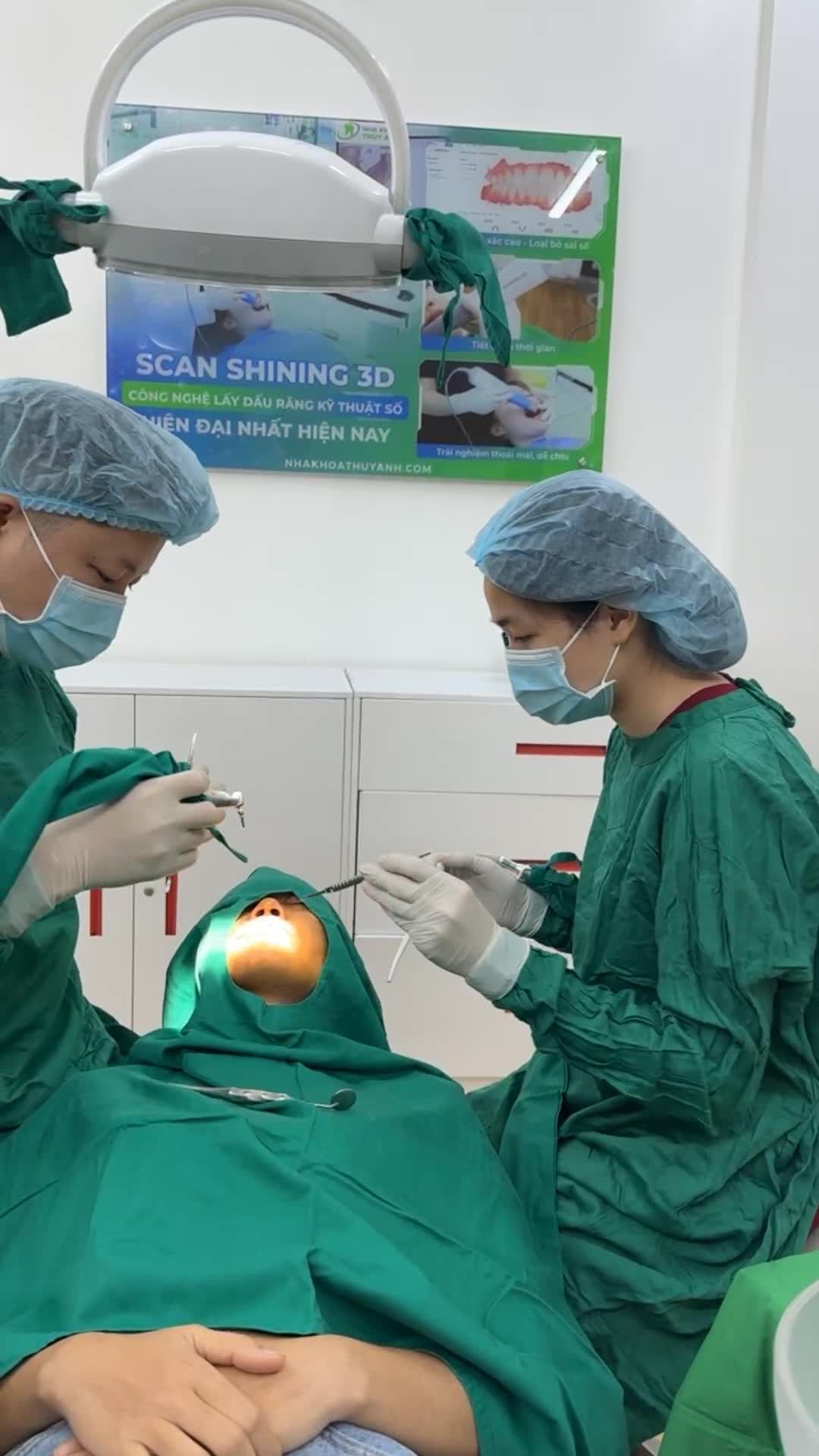 Cận cảnh ca cấy ghép chân răng nhân tạo Implant để khôi phục lại vị trí mất răng 47 hàm dưới cho chị Mỹ Diệp