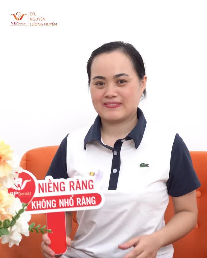 “Răng của mình trước đây bị khấp khểnh nhiều, hàm hẹp khiến ăn nhai và vệ sinh răng miệng khó, đôi lúc cảm thấy thiếu tự tin, nên mình đã quyết định niềng răng để thay đổi!”