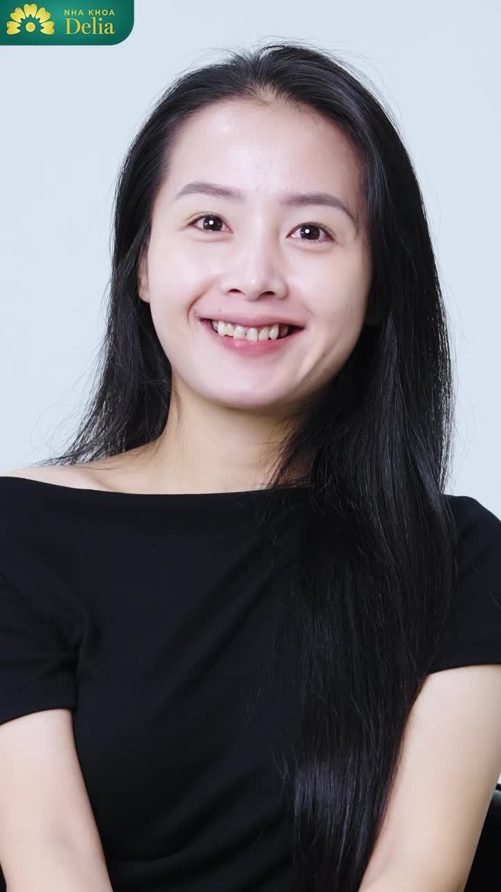 “Em chỉ muốn khoe với cả thế giới rằng giờ đây, em đã có một nụ cười thật rạng rỡ và hàm răng chắc khỏe!” – Kim Anh hạnh phúc chia sẻ sau khi hoàn thiện nụ cười tại Delia.