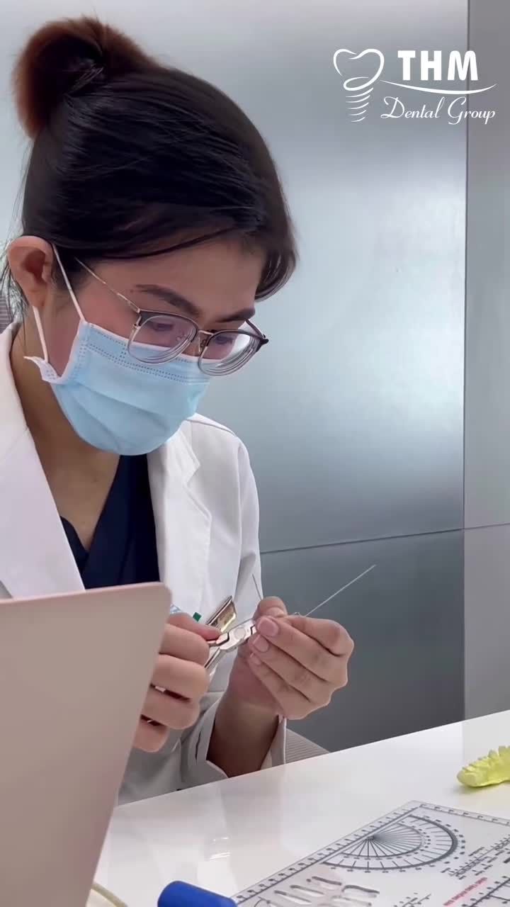 “Niềng răng xong có đẹp hơn không thì chưa biết… Chứ tăng 10kg là real luôn nha quý dị