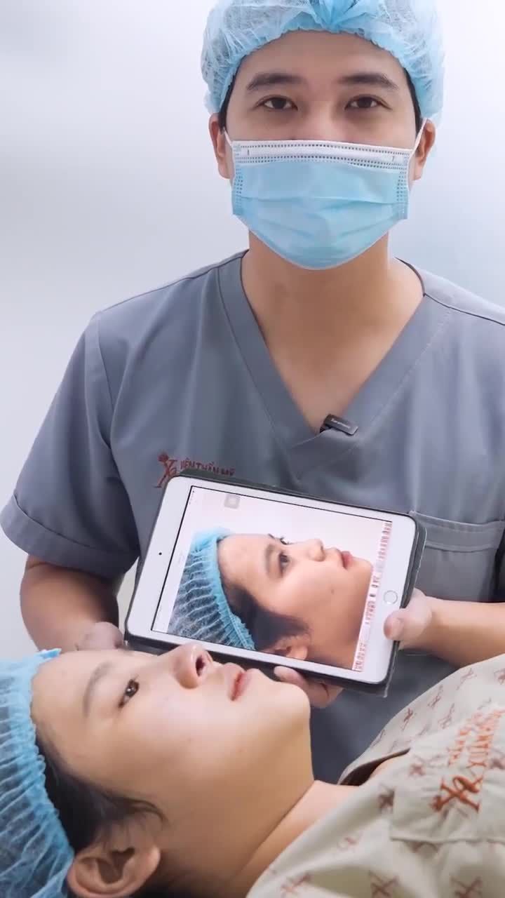 GẶP GỠ KHÁCH HÀNG NÂNG MŨI ĐẦU TIÊN TRONG BUỔI SÁNG TẠI VTM XUÂN HƯƠNG