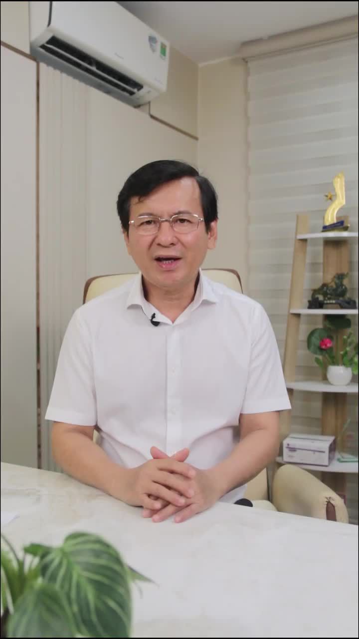 Ơ kìa… sao cổ vẫn nhăn sau căng da mặt?