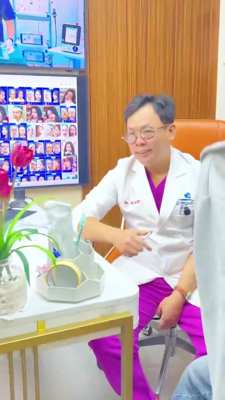 KHÁCH HÀNG SINGAPORE ĐẾN GANGWHOO – CÙNG LẮNG NGHE BÁC SĨ PHÂN TÍCH GƯƠNG MẶT
