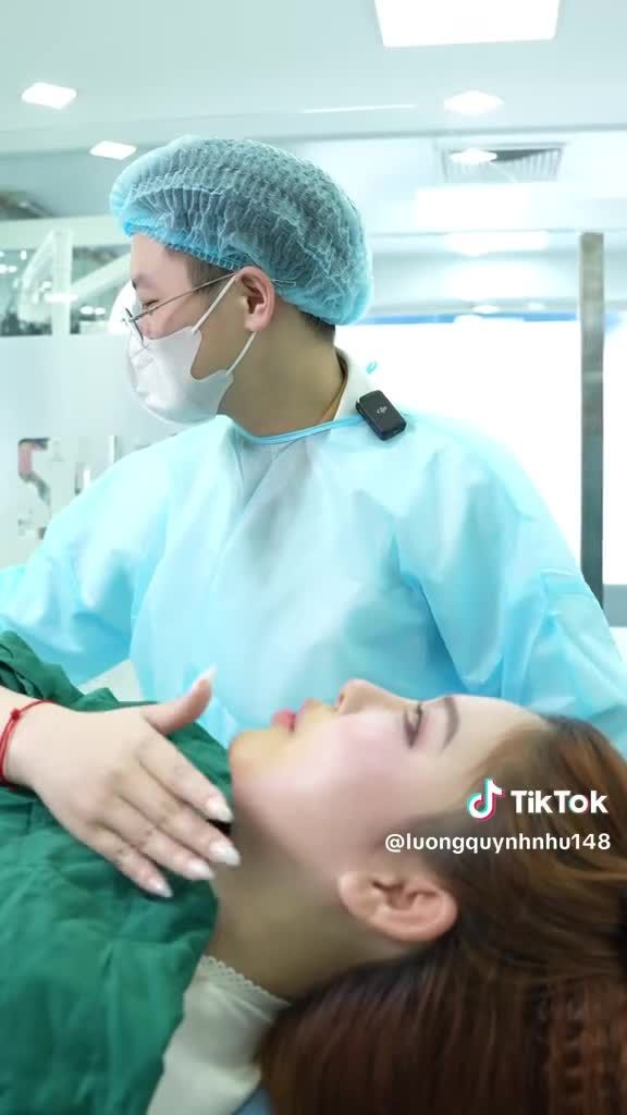 TIKTOKER LƯƠNG QUỲNH NHƯ REVIEW NHỔ RĂNG KHÔN TẠI SUNSHINE