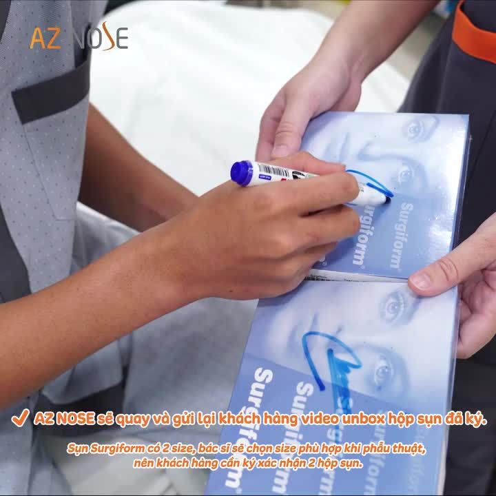 Ký xác nhận hộp sụn Surgiform trước phẫu thuật
