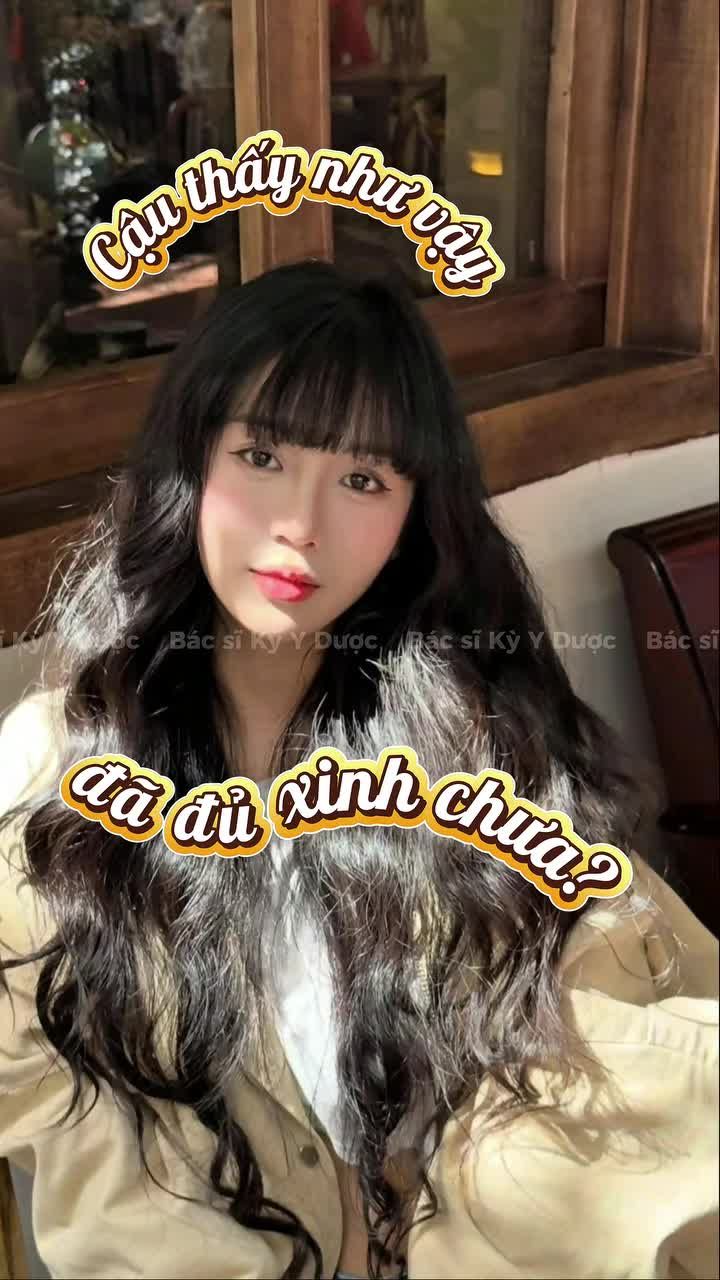 “Cậu thấy mũi tớ xinh hong?  Tớ thì mê lắm rồi đó!”