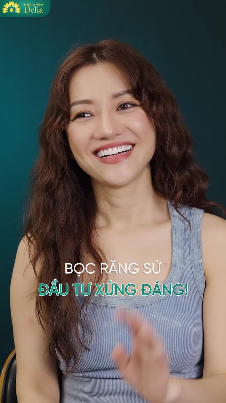 "Chị hài lòng tuyệt đối với màu sắc, dáng răng sứ tại nha khoa Delia"