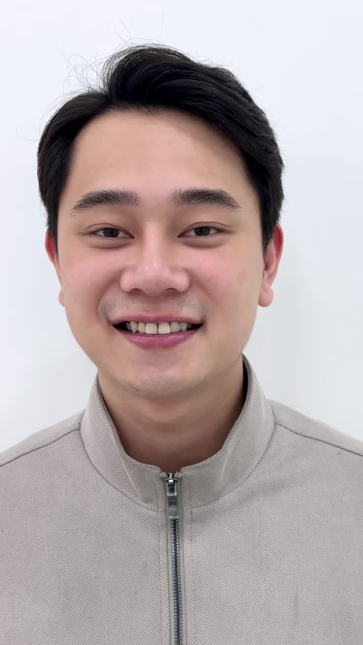 Một nụ cười đẹp đôi khi là tất cả những gì một nghệ sĩ cần để tỏa sáng đúng chất của họ.