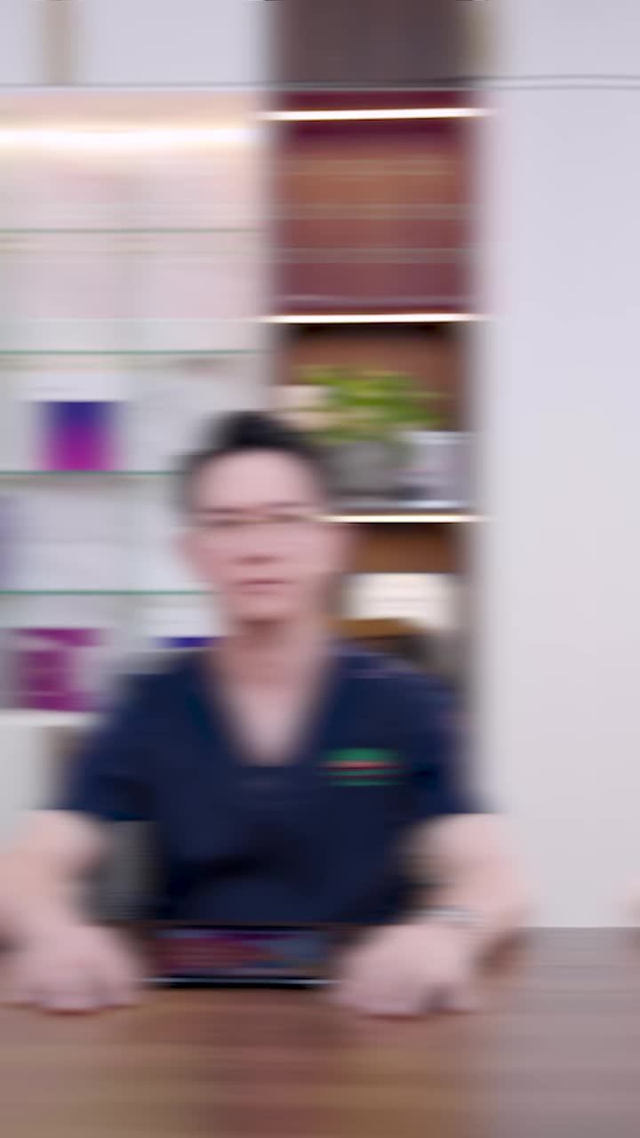 TÚI NGỰC ĐẶT BAO LÂU THÌ CẦN THAY? CHỌN TÚI NGỰC THẾ NÀO ĐỂ TRÁNH BAO XƠ CO THẮT?