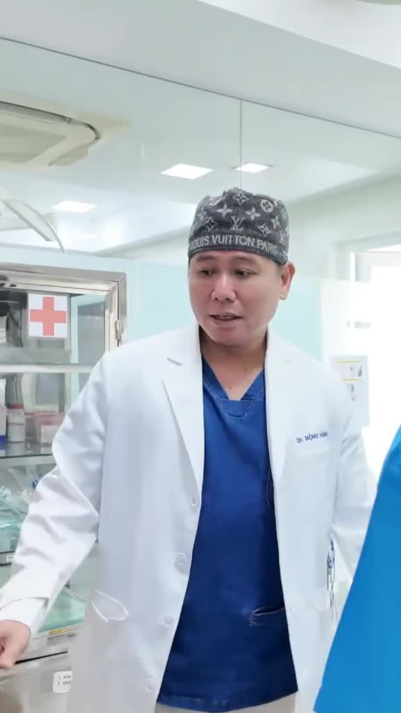 Vì sao cần hỏi tiền sử của khách hàng trước khi căng da?