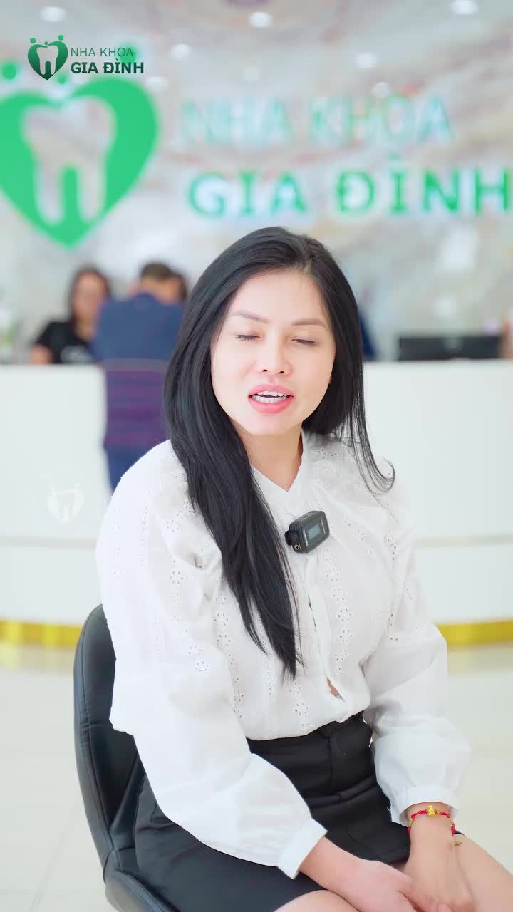 CHIA SẺ CỦA CHỊ KHÁCH ĐÃ THẨM MỸ RĂNG SỨ TẠI NHA KHOA GIA ĐÌNH CÁCH ĐÂY 10 NĂM