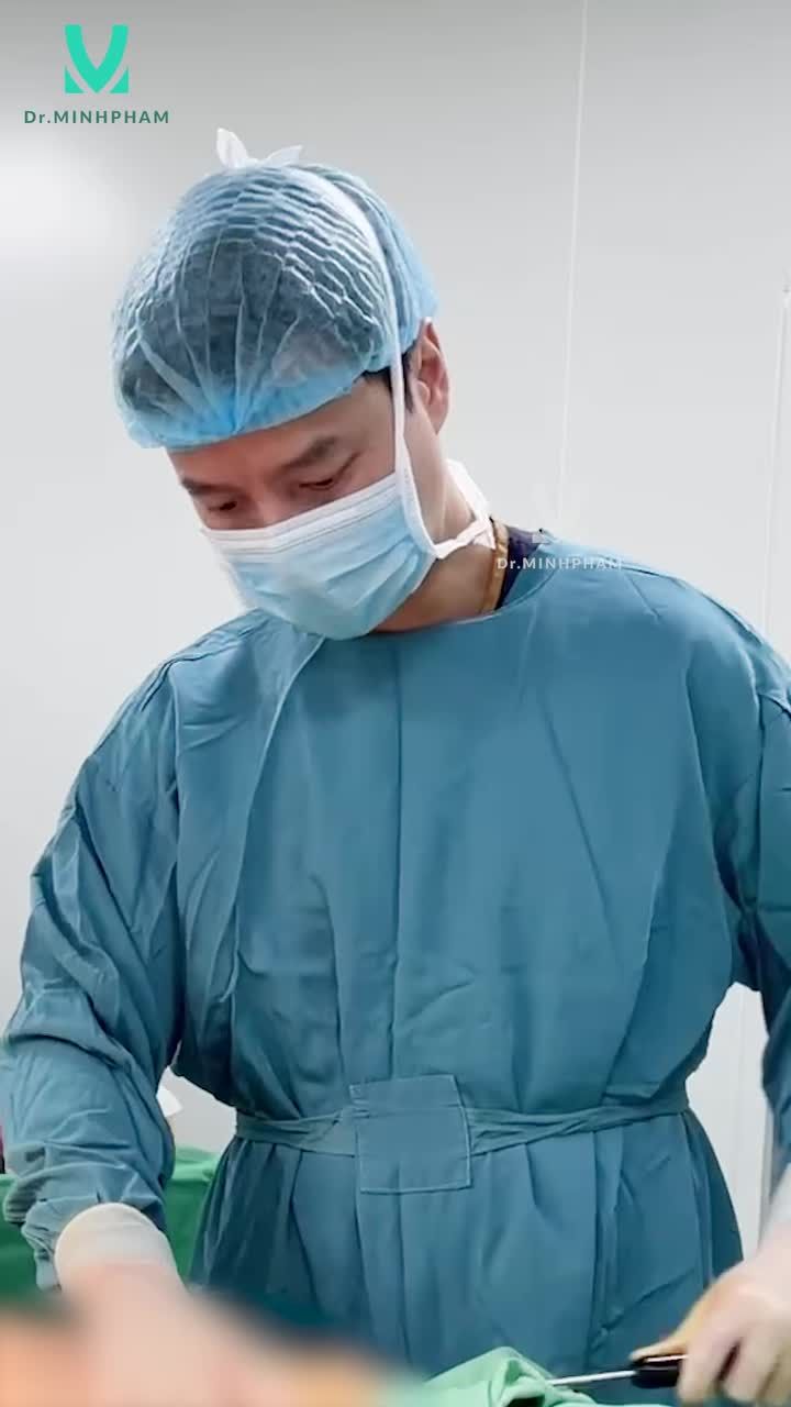 Vì mỡ cánh tay rất khó tiêu giảm Giải pháp nhanh gọn: HÚT MỠ CÁNH TAY