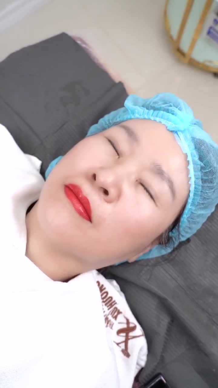 PHUN MÔI MIRACLE CHO CHỊ KHÁCH HÀN QUỐC - KHÔNG SƯNG, KHÔNG ĐAU, LÊN MÀU HOÀN HẢO NGAY SAU 60 PHÚT!