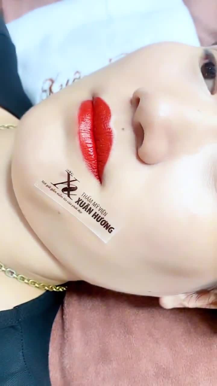 CHỊ KHÁCH 4 NĂM KHÔNG DÁM PHUN MÔI VÌ LÀM CƠ SỞ KHÁC QUÁ ĐAU - VÀ CÁI KẾT “HỐI HẬN VÌ KHÔNG ĐẾN VTM XUÂN HƯƠNG SỚM HƠN”